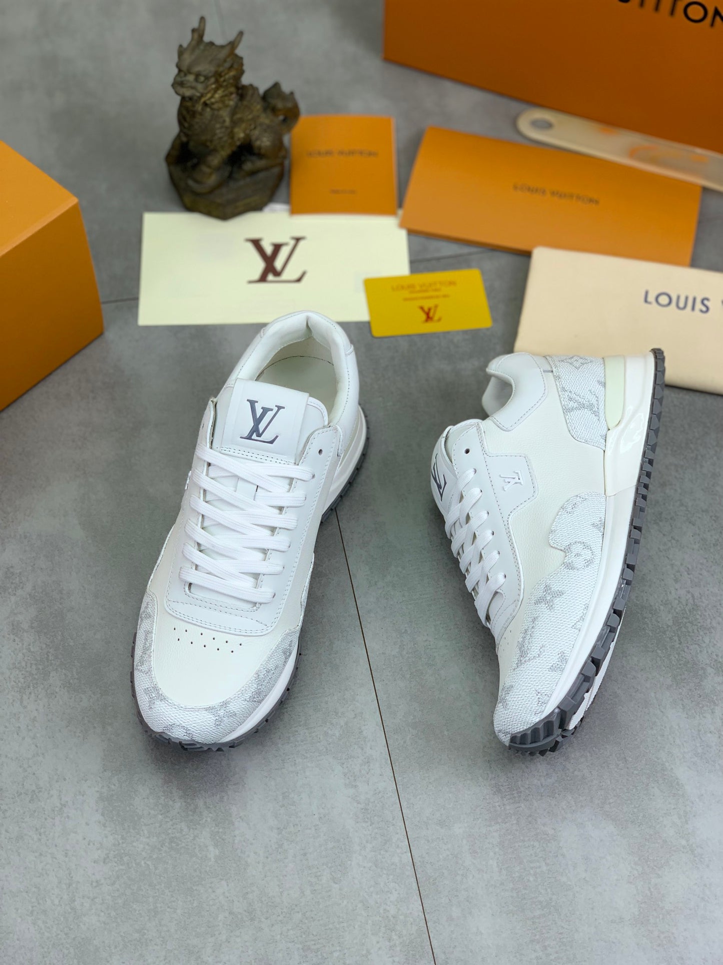[LOUIS VUITTON] LV Classic Trendy Shoes! Made of imported genuine leather, water-dyed cowhide