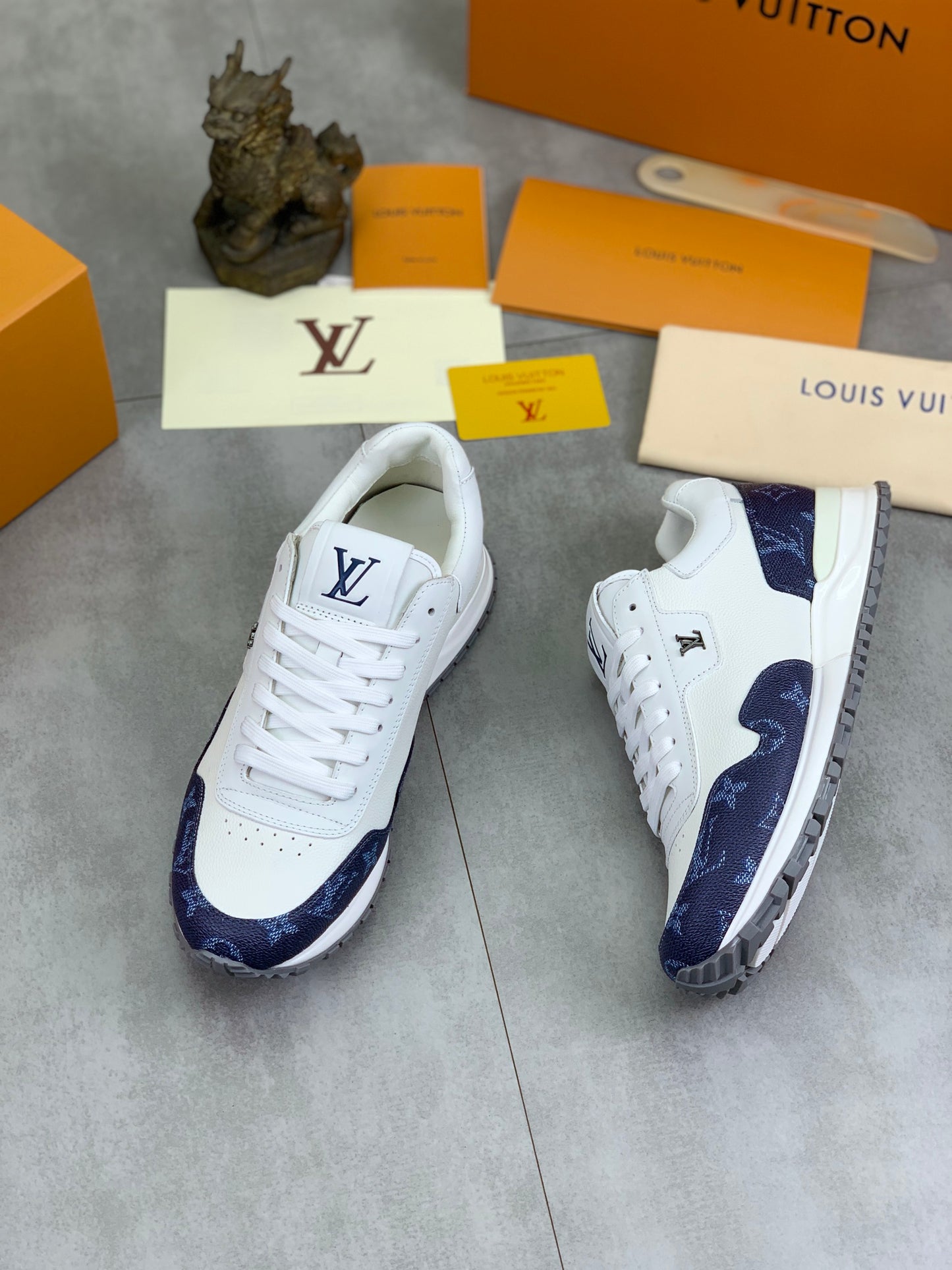 [LOUIS VUITTON] LV Classic Trendy Shoes! Made of imported genuine leather, water-dyed cowhide