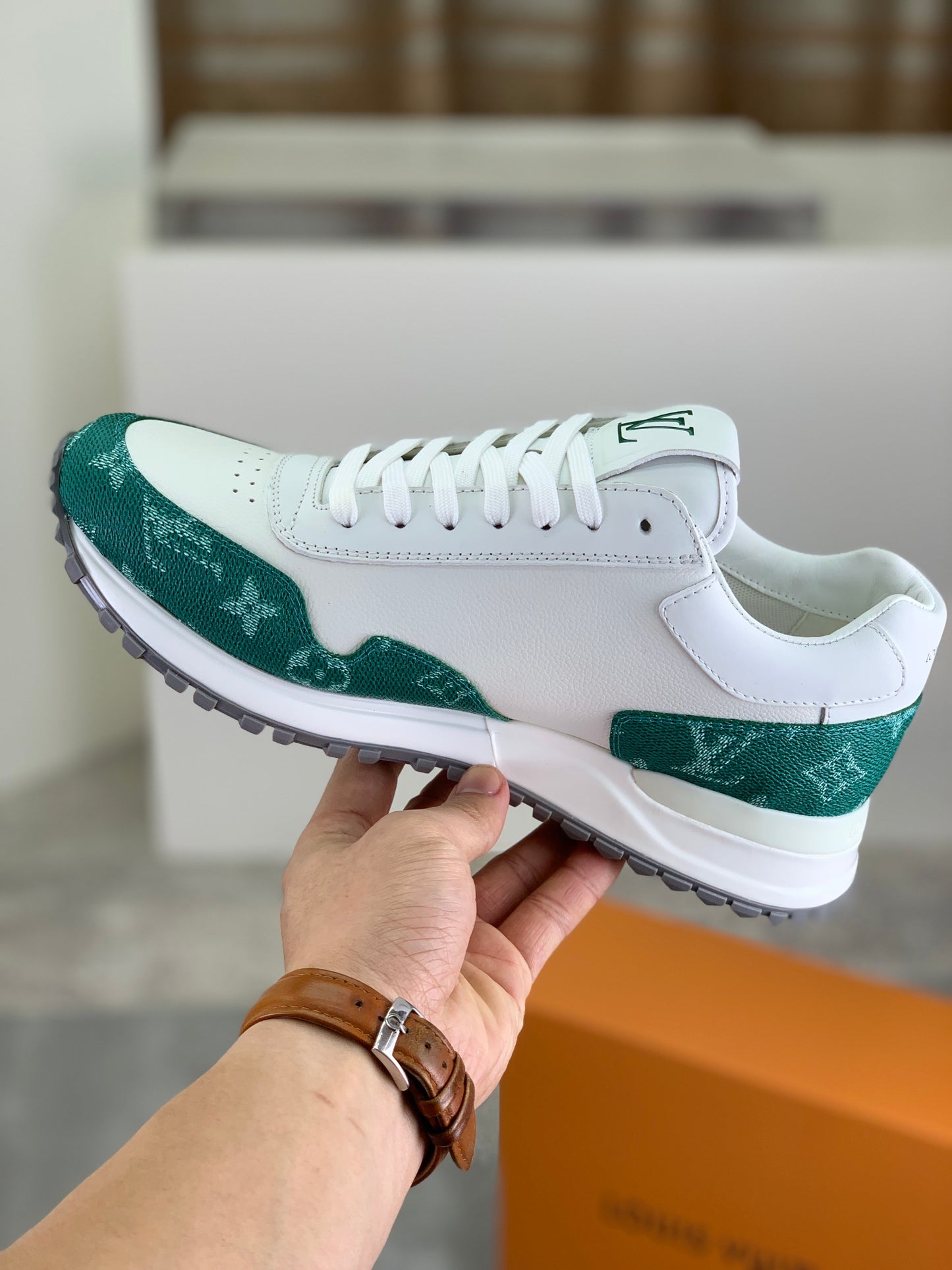 [LOUIS VUITTON] LV Classic Trendy Shoes! Made of imported genuine leather, water-dyed cowhide