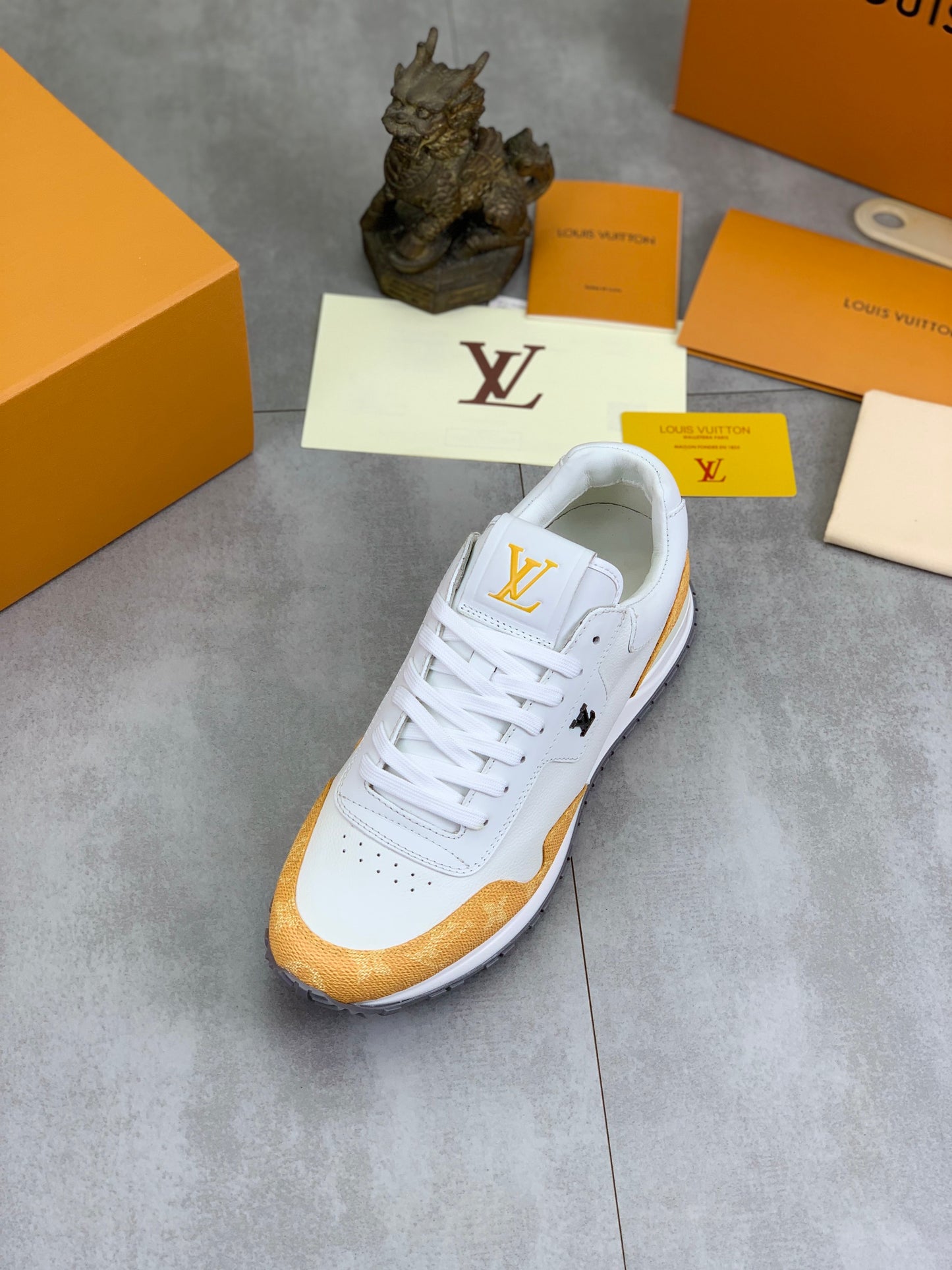 [LOUIS VUITTON] LV Classic Trendy Shoes! Made of imported genuine leather, water-dyed cowhide