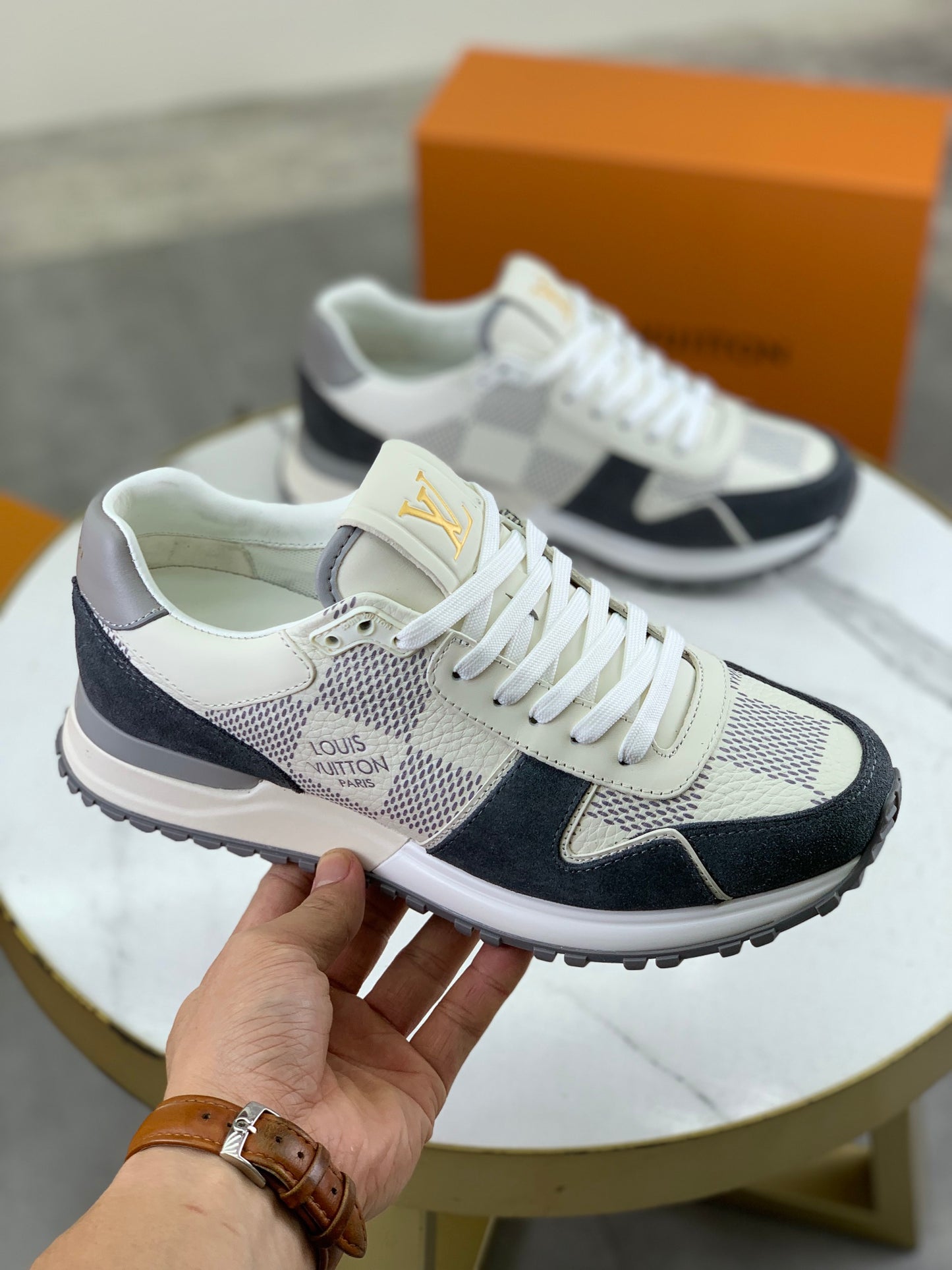 [LOUIS VUITTON] LV Classic Trendy Shoes! Made of imported genuine leather, water-dyed cowhide