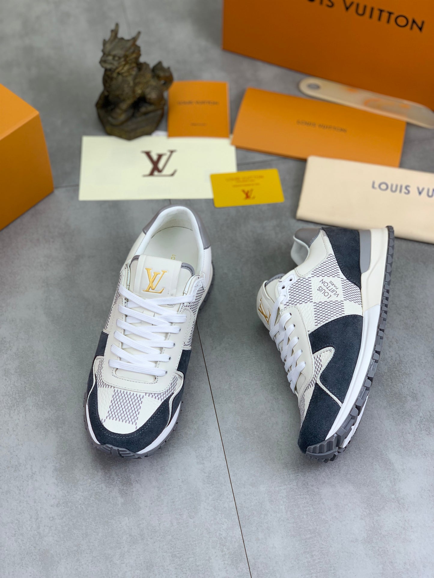 [LOUIS VUITTON] LV Classic Trendy Shoes! Made of imported genuine leather, water-dyed cowhide