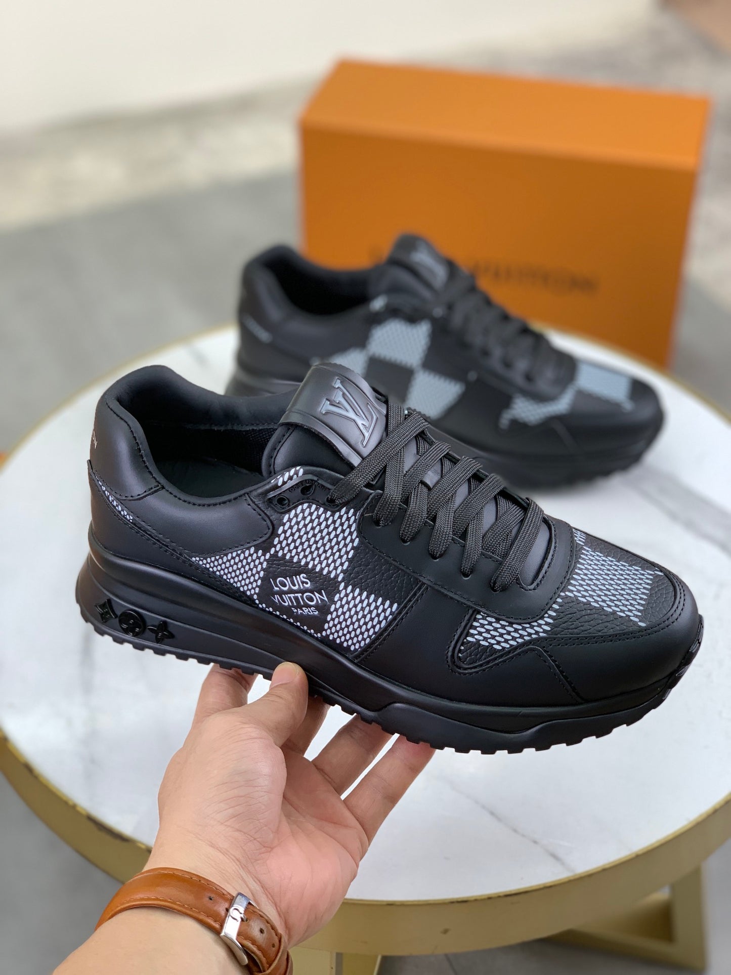 [LOUIS VUITTON] LV Classic Trendy Shoes! Made of imported genuine leather, water-dyed cowhide