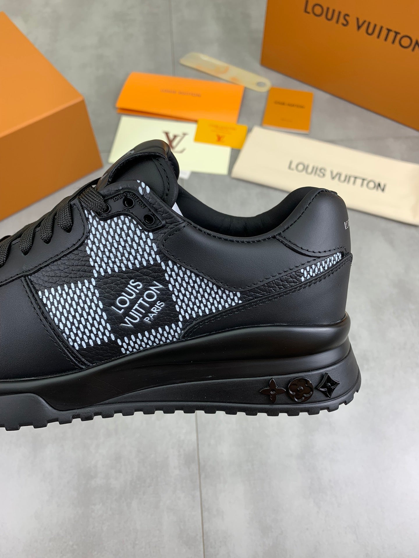 [LOUIS VUITTON] LV Classic Trendy Shoes! Made of imported genuine leather, water-dyed cowhide
