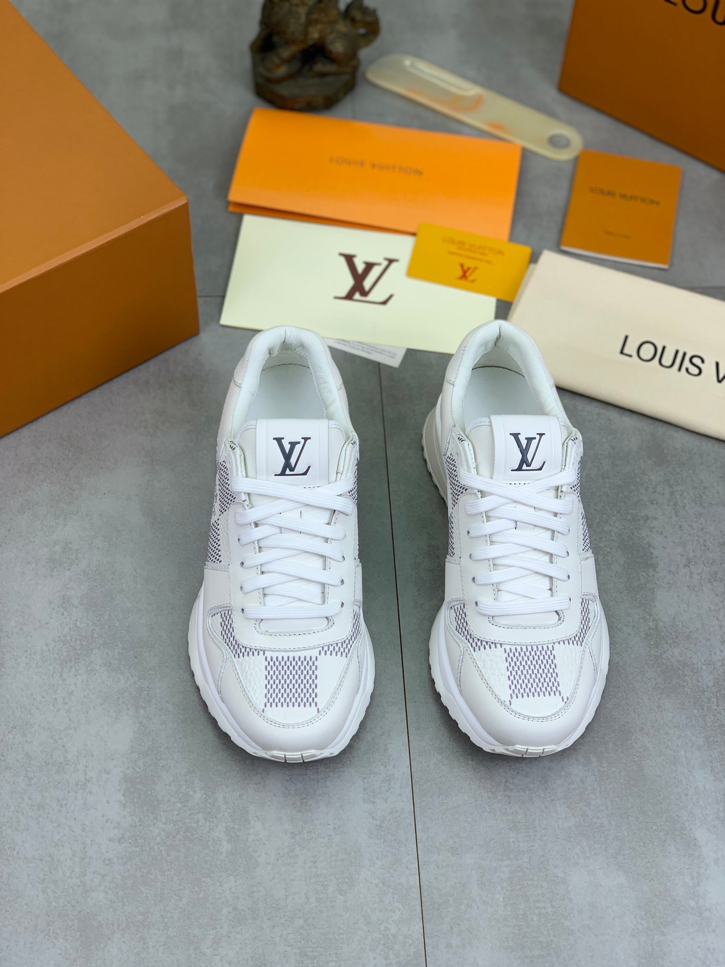 [LOUIS VUITTON] LV Classic Trendy Shoes! Made of imported genuine leather, water-dyed cowhide