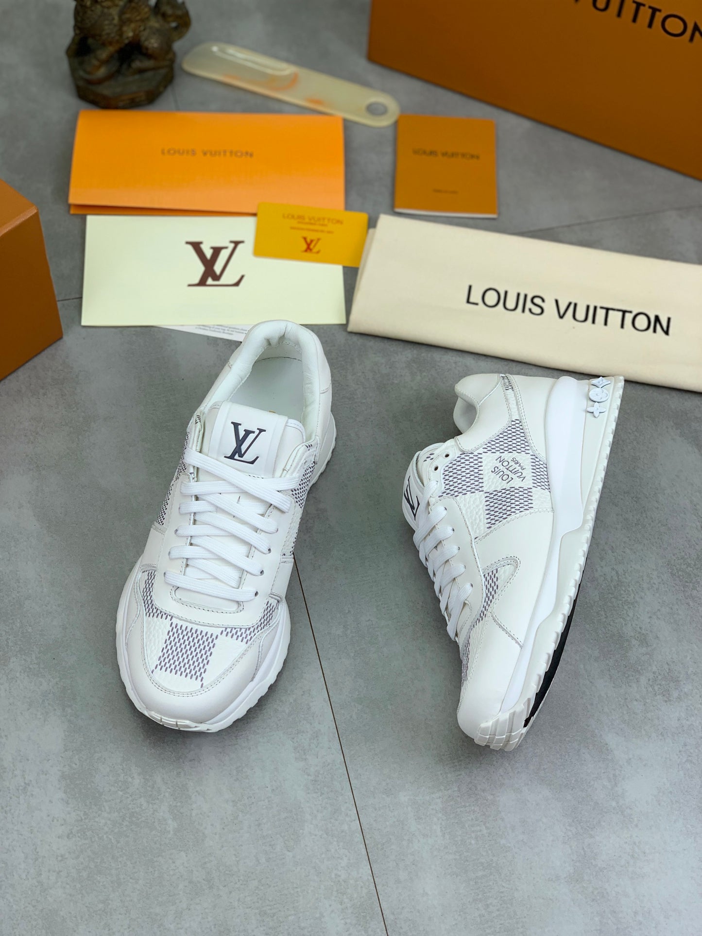 [LOUIS VUITTON] LV Classic Trendy Shoes! Made of imported genuine leather, water-dyed cowhide