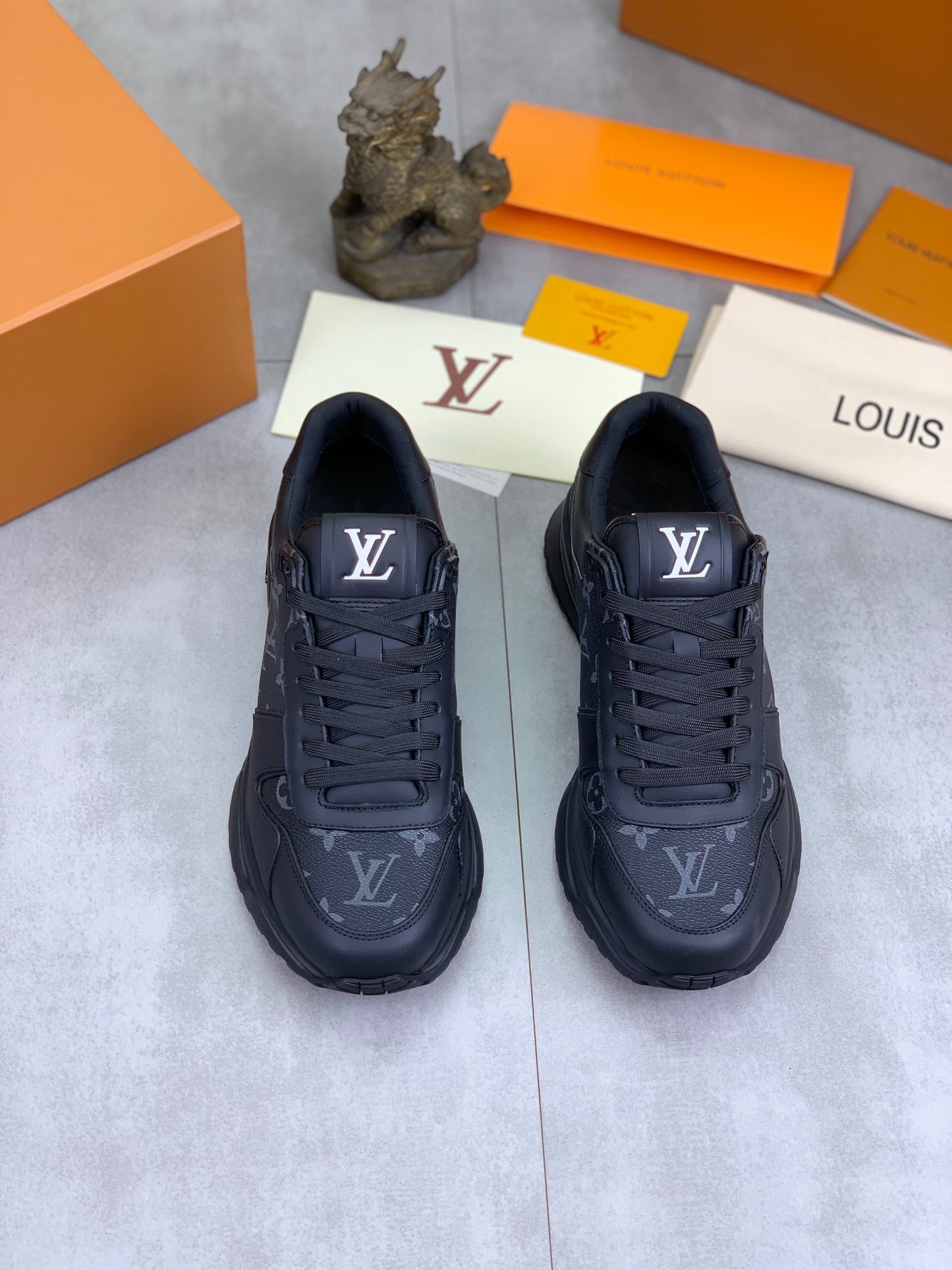 [LOUIS VUITTON] LV Classic Trendy Shoes! Made of imported genuine leather, water-dyed cowhide