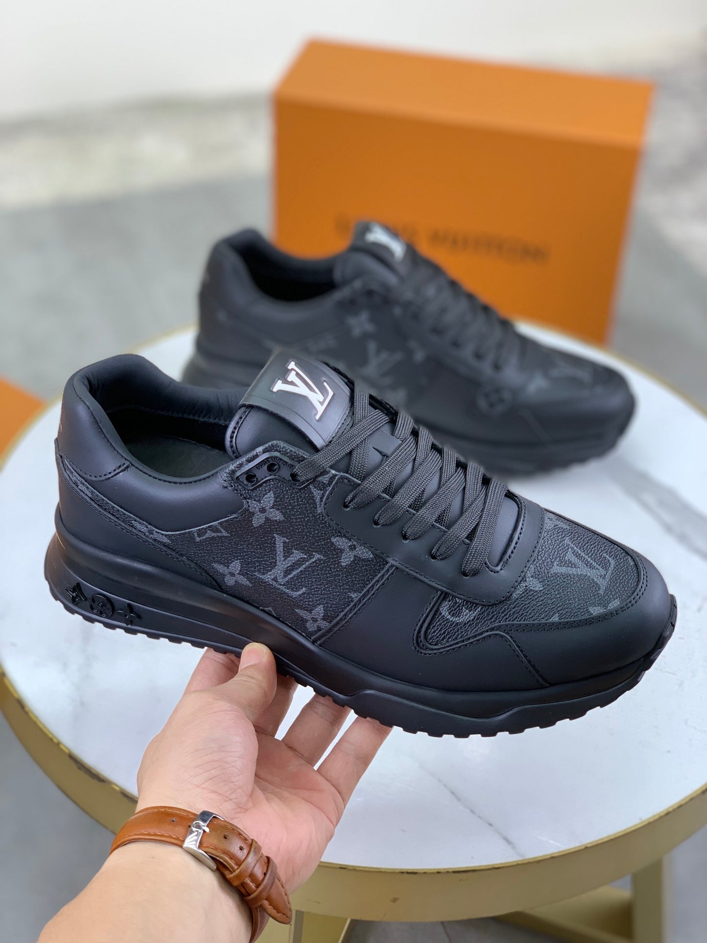 [LOUIS VUITTON] LV Classic Trendy Shoes! Made of imported genuine leather, water-dyed cowhide