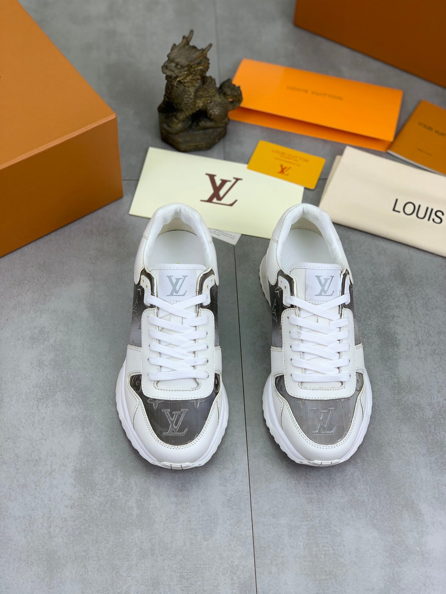 [LOUIS VUITTON] LV Classic Trendy Shoes! Made of imported genuine leather, water-dyed cowhide