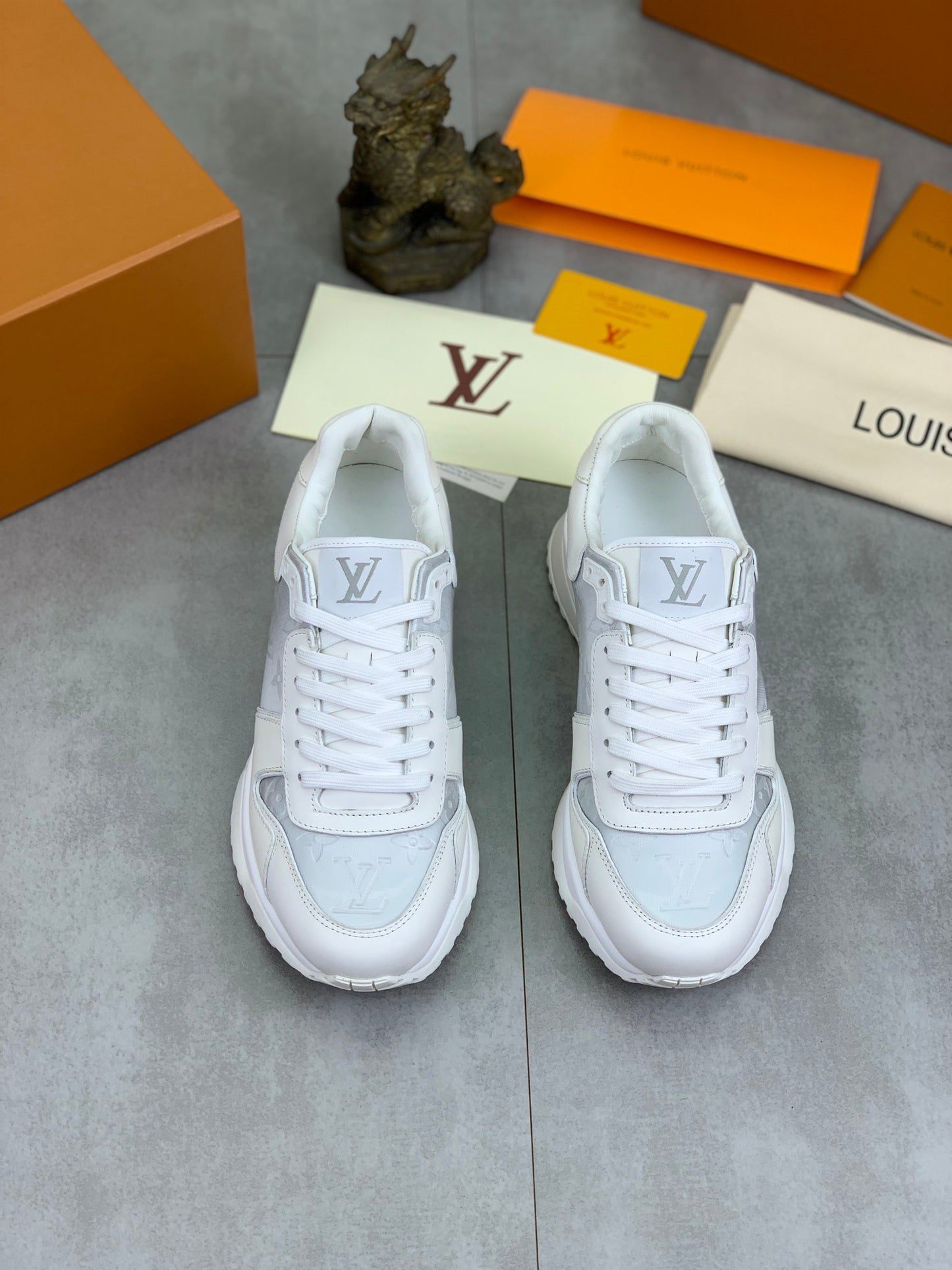 [LOUIS VUITTON] LV Classic Trendy Shoes! Made of imported genuine leather, water-dyed cowhide