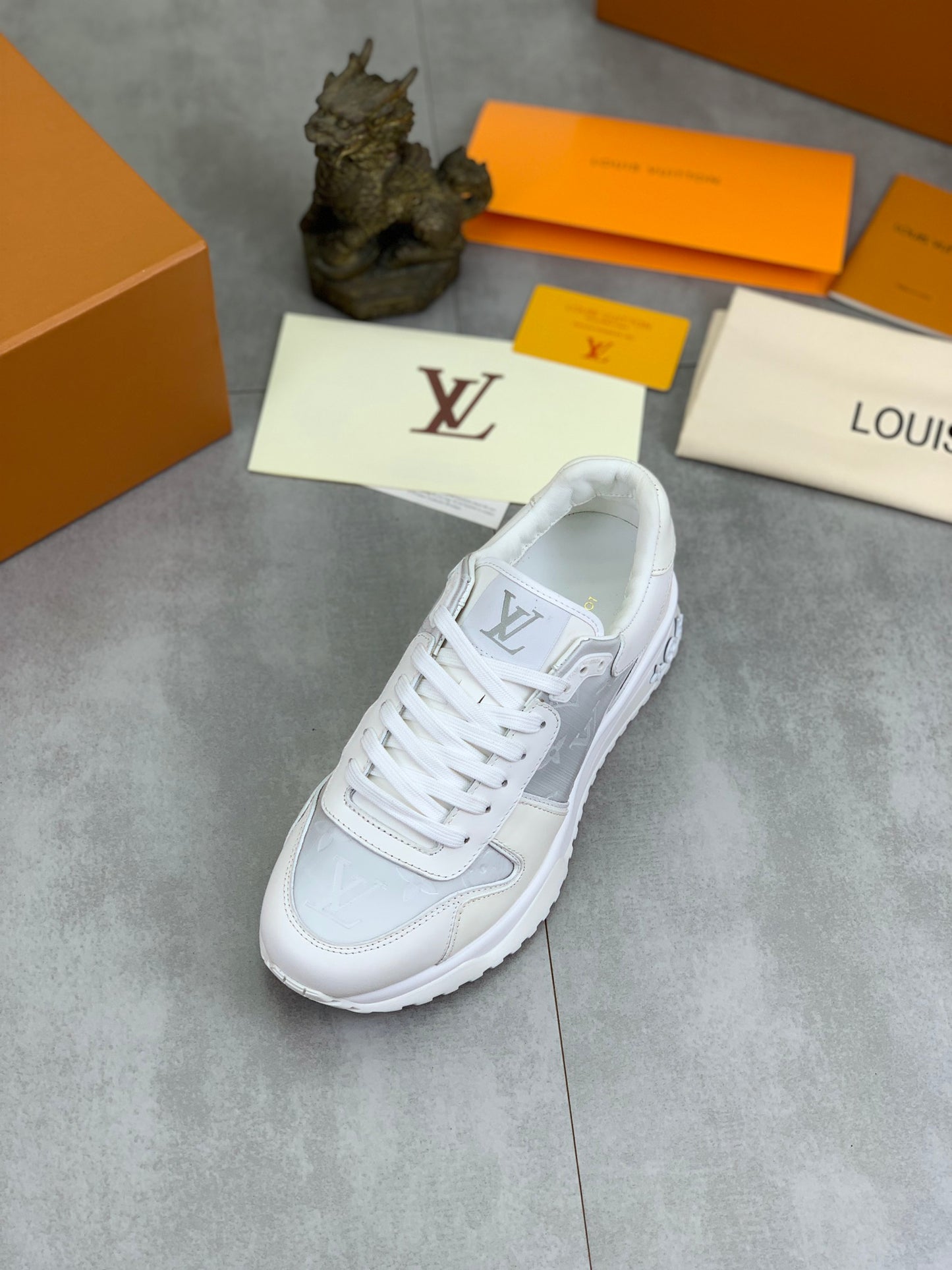 [LOUIS VUITTON] LV Classic Trendy Shoes! Made of imported genuine leather, water-dyed cowhide
