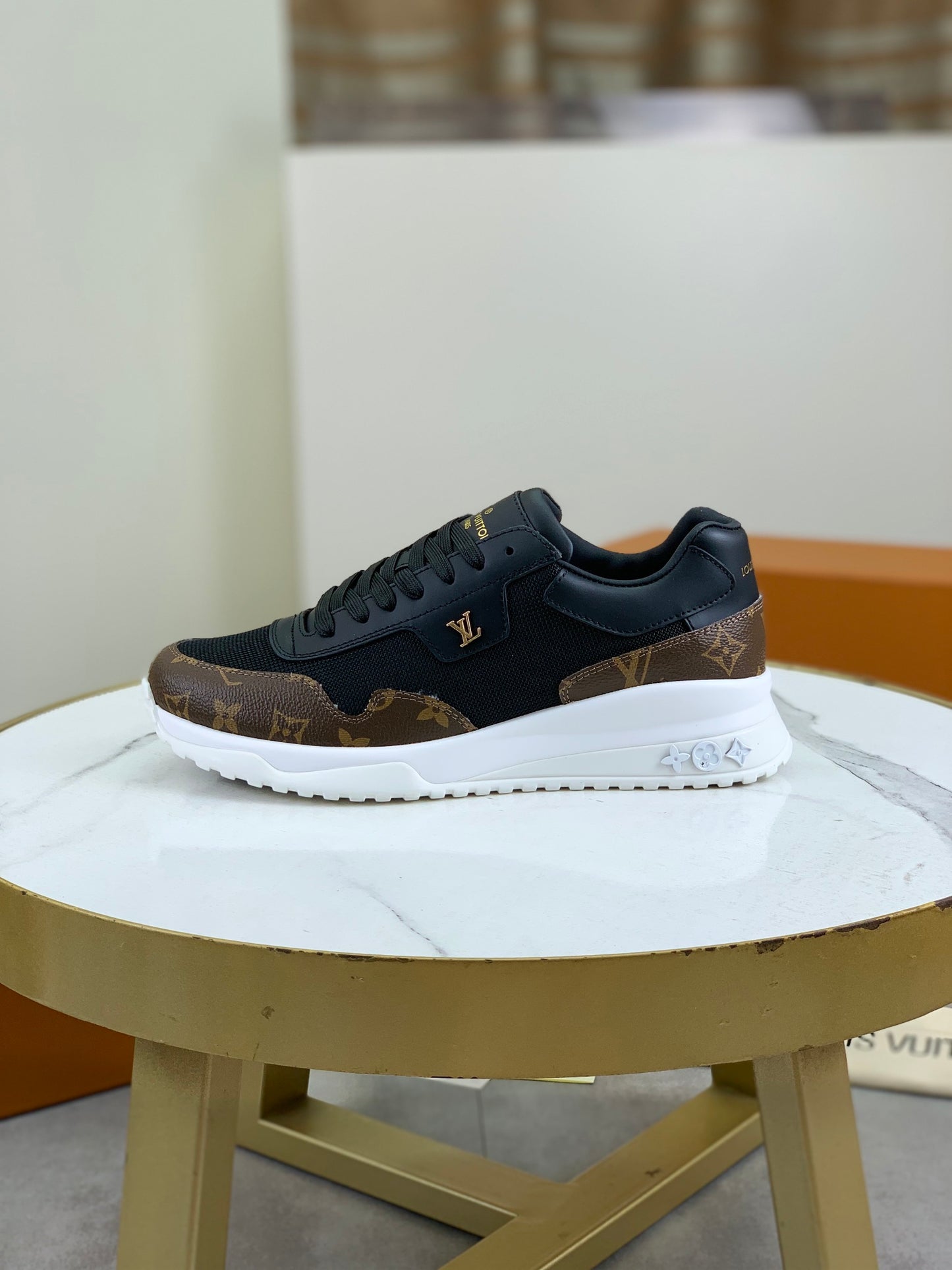 [LOUIS VUITTON] LV Classic Trendy Shoes! Made of imported genuine leather, water-dyed cowhide