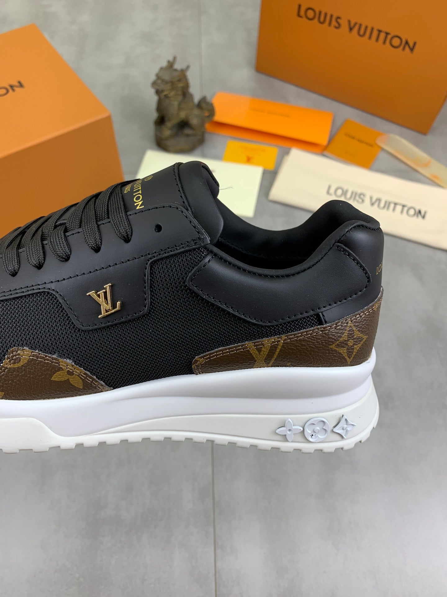 [LOUIS VUITTON] LV Classic Trendy Shoes! Made of imported genuine leather, water-dyed cowhide