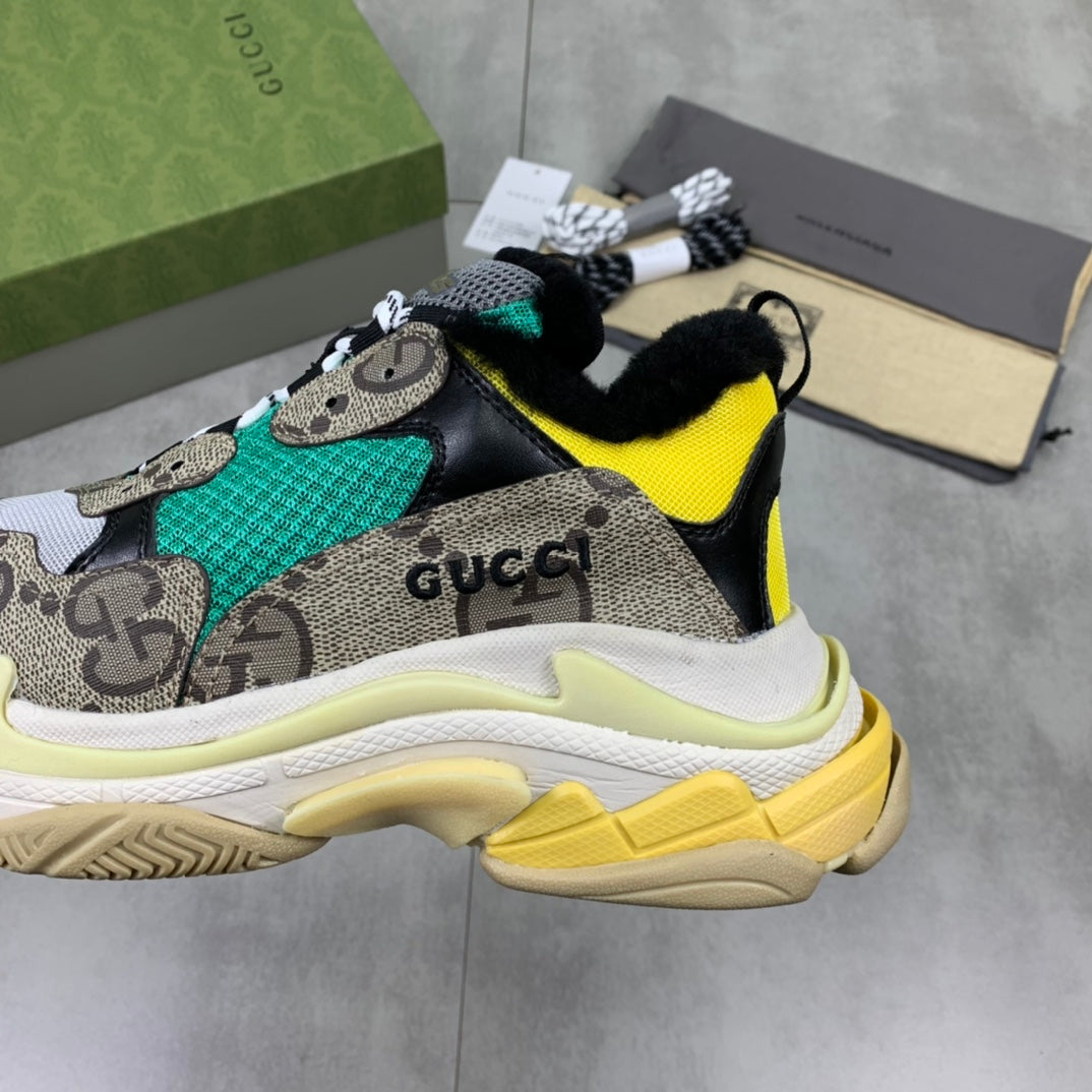 GUCCI x Balenciaga lace-up round toe low top Daddy shoes. The upper adopts imported cowhide