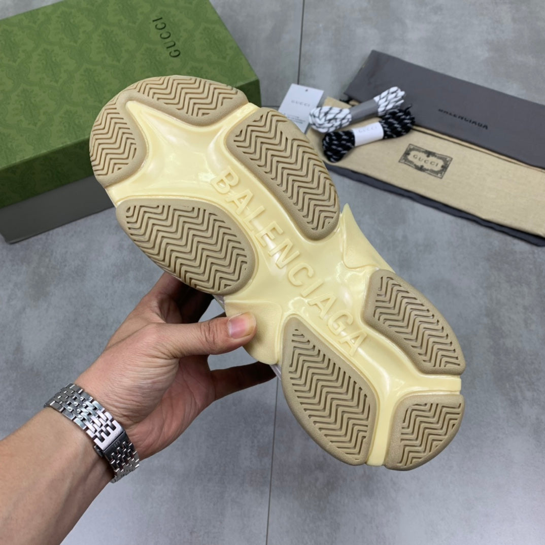 GUCCI x Balenciaga lace-up round toe low top Daddy shoes. The upper adopts imported cowhide