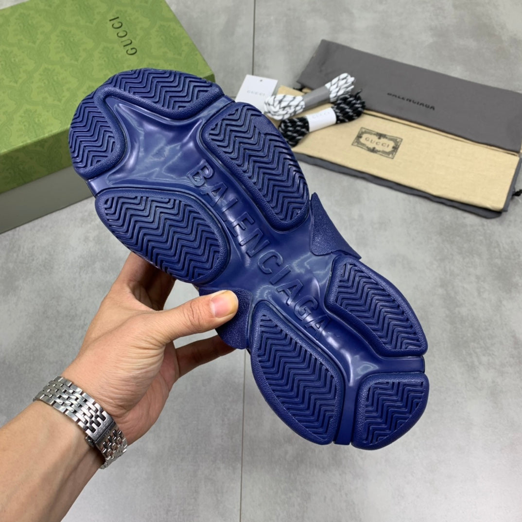 GUCCI x Balenciaga lace-up round toe low top Daddy shoes. The upper adopts imported cowhide,