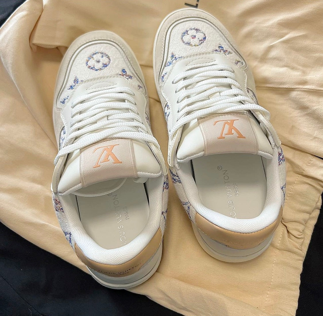 [LOUIS VUITTON] LV Classic Trendy Shoes! Made of imported genuine leather, water-dyed cowhide